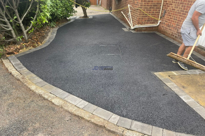 Tarmac Driveway Bordering